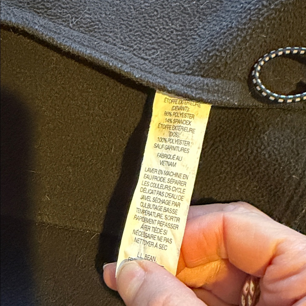 L.L. Bean Classic black Softshell Jacket - Picture 7 of 7